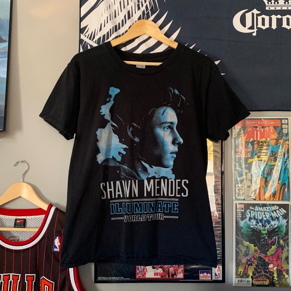 Shawn Mendes Illuminate World Tour T-shirt - Picture 1 of 6